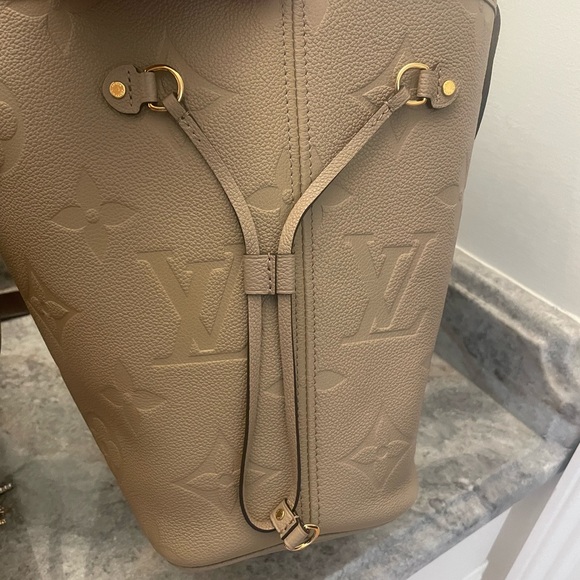 Louis Vuitton Neverfull Empreinte - Picture 15 of 16